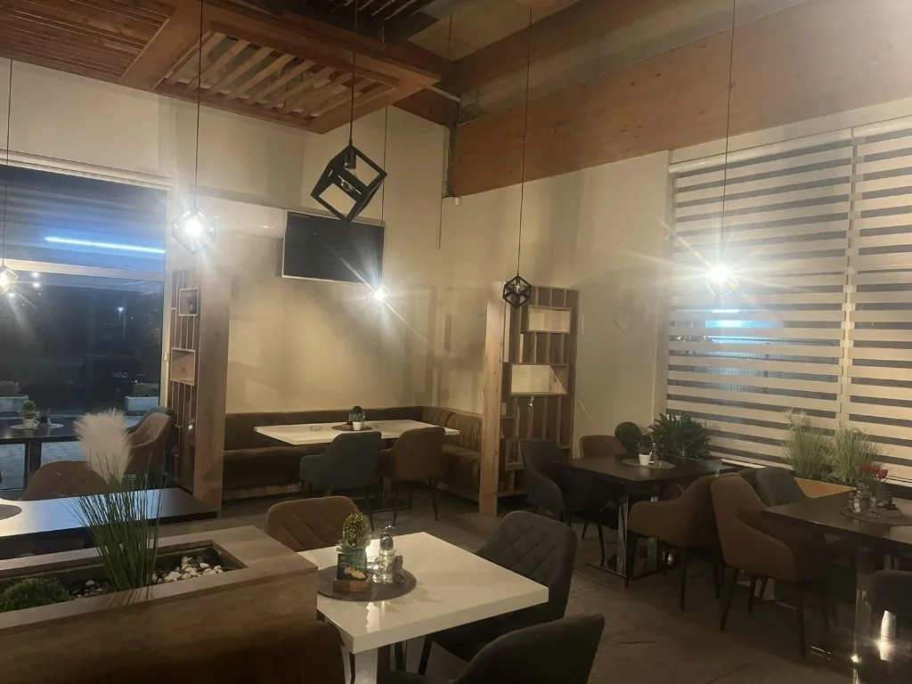 Glavna sala Restorana Aurora